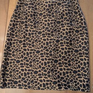 Ann Taylor Black and Tan Patterned Pencil Skirt